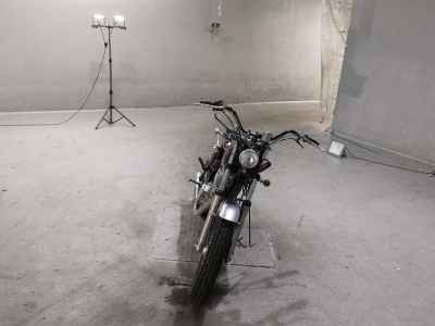 Yamaha SR400