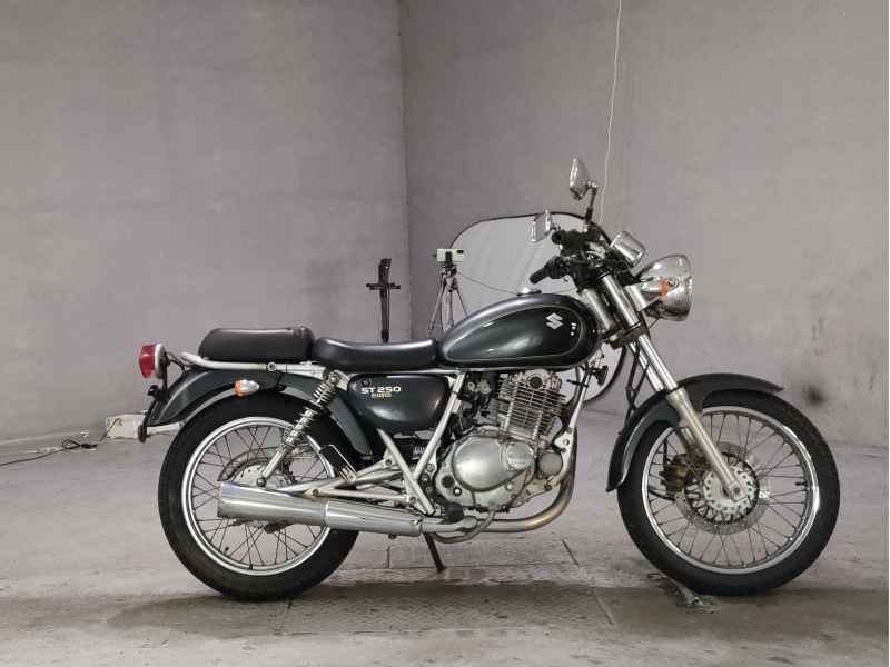 Suzuki ST250E 2011