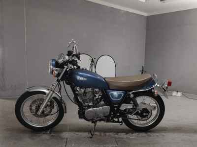 Yamaha SR400 2019
