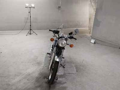 Yamaha SR400 2019