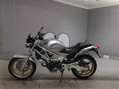Honda VTR250 2011