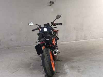 KTM 1290 Super Duke R 2021
