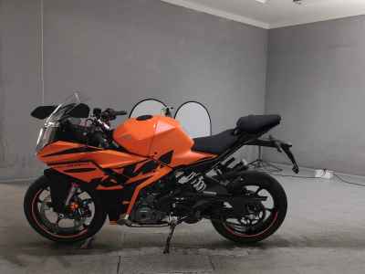 KTM RC 390 2022