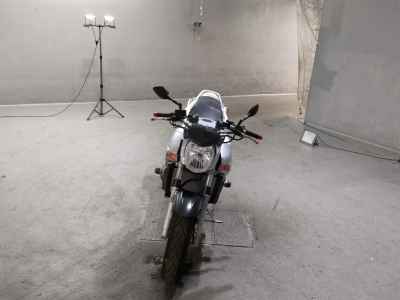 Suzuki GSR400