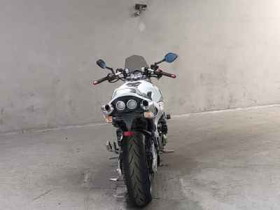 Suzuki GSR400