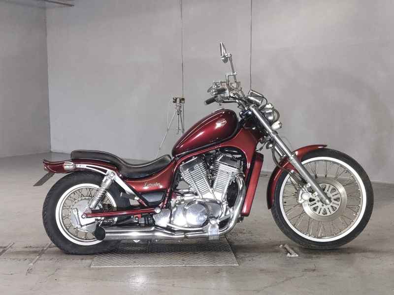 Suzuki Intruder 400