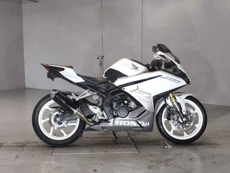 Honda CBR250RR 2023