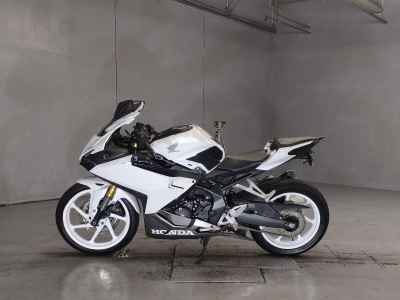 Honda CBR250RR 2023