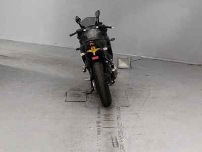 Yamaha YZF-R25