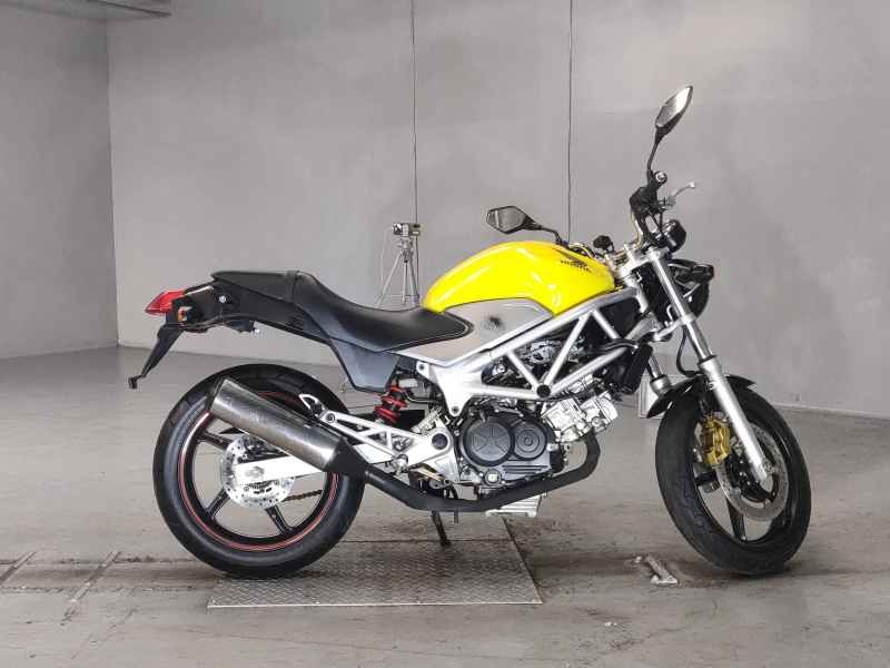 Honda VTR250 2009