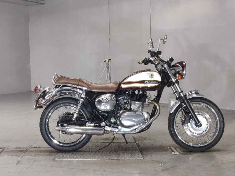Kawasaki Estrella 2016