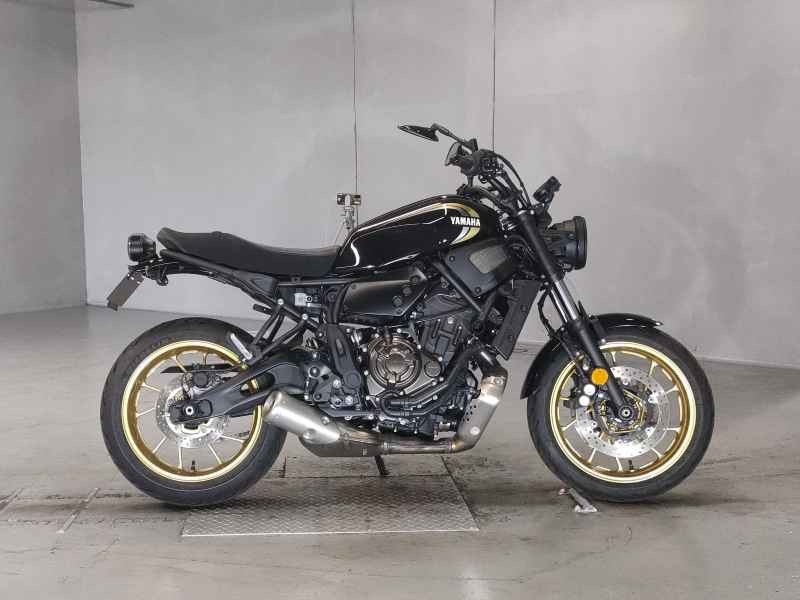 Yamaha XSR700 2022