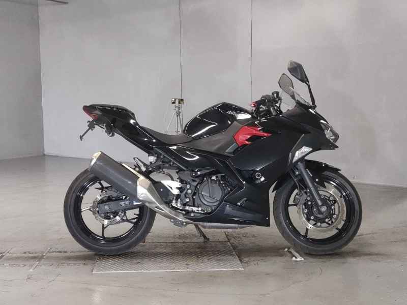 Kawasaki Ninja 400 2018