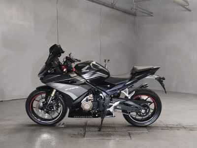Honda CBR400R 2022