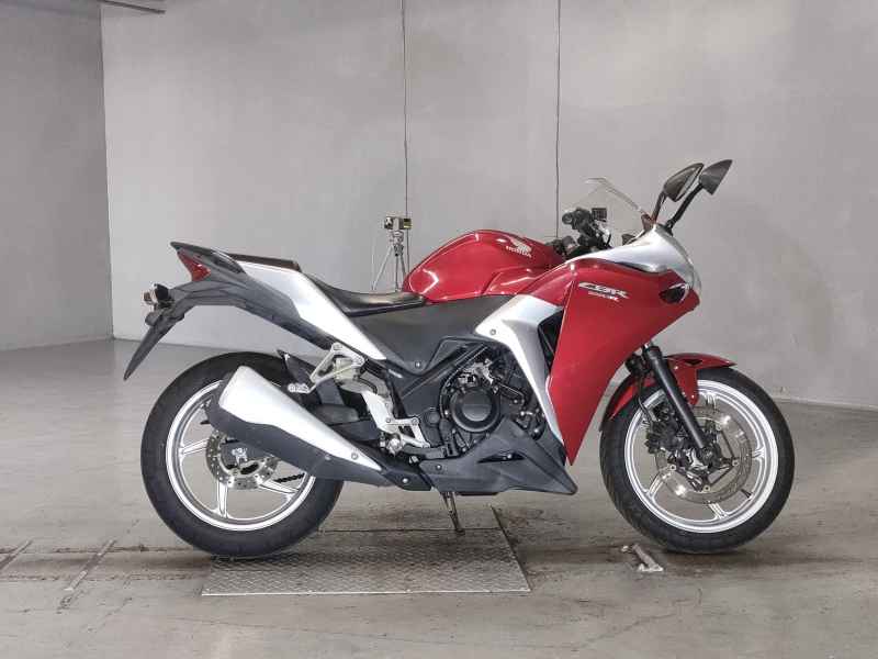 Honda CBR250R 2011