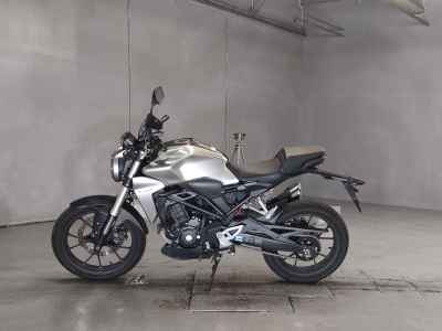 Honda CB250R 2018