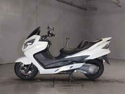 Suzuki Skywave 250S