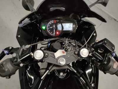 Yamaha YZF-R25 2015