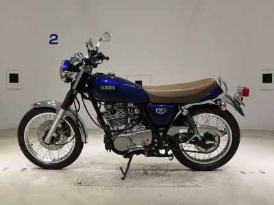 Yamaha SR400 2022