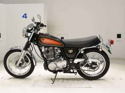 Yamaha SR400 2021
