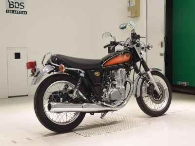 Yamaha SR400 2021