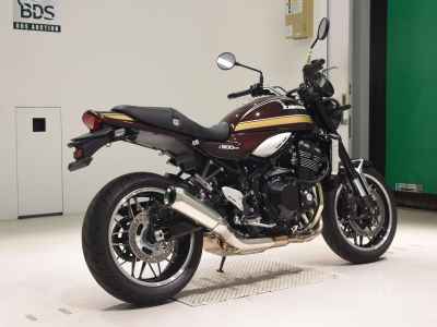 Kawasaki Z900RS 2024