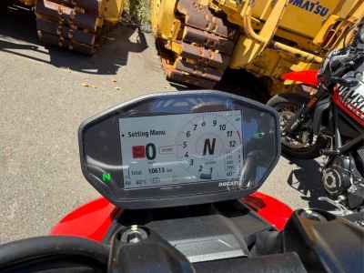 Ducati Streetfighter V2 2024