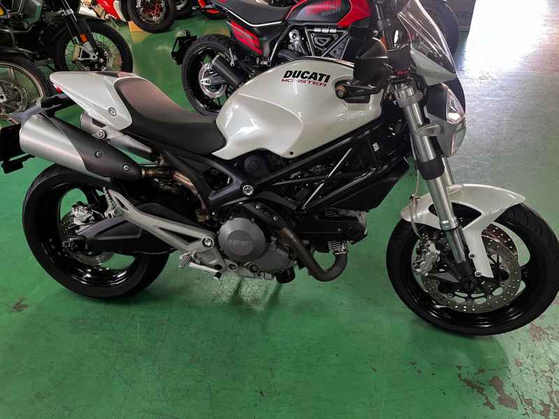 Ducati Monster 696 2010
