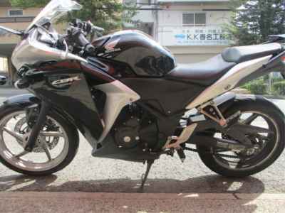Honda CBR250R 2011