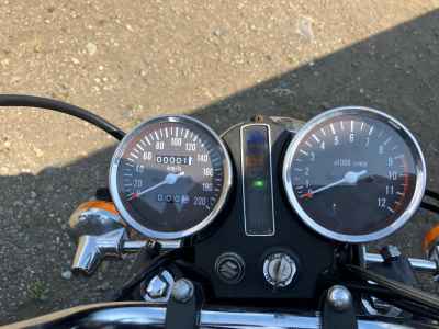 Suzuki GS400 2025