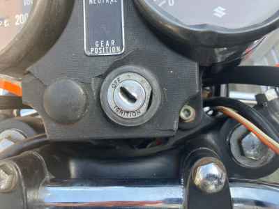 Suzuki GS400 2025