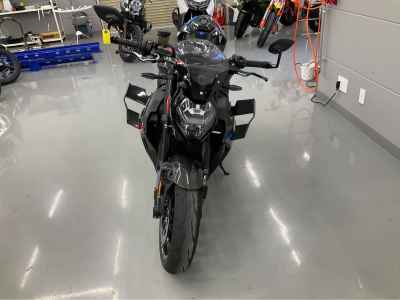 BMW M1000R 2023