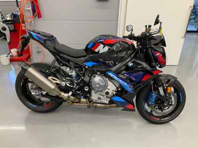 BMW M1000R 2023