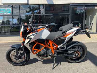 KTM 690 Duke R 2015