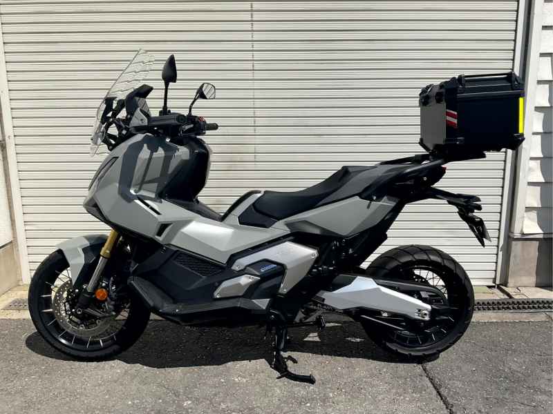 Yamaha XJR1300 2025