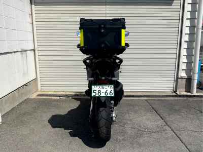 Yamaha XJR1300 2025