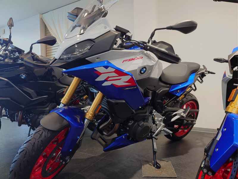BMW F900XR 2025
