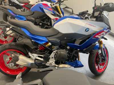 BMW F900XR 2025