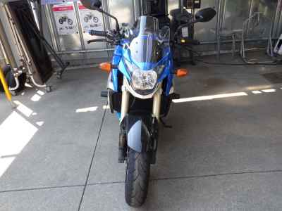 Suzuki GSR750 2013
