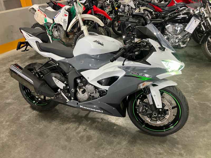 Kawasaki Ninja ZX-6R 2021