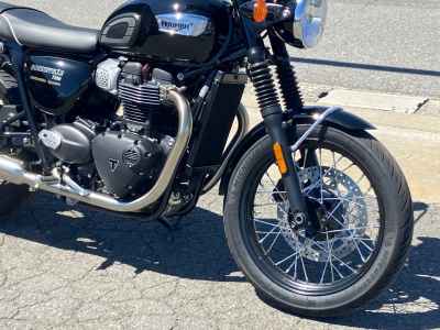 Triumph Bonneville T100 2024