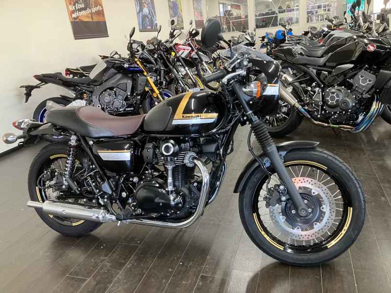 Kawasaki W800 2022