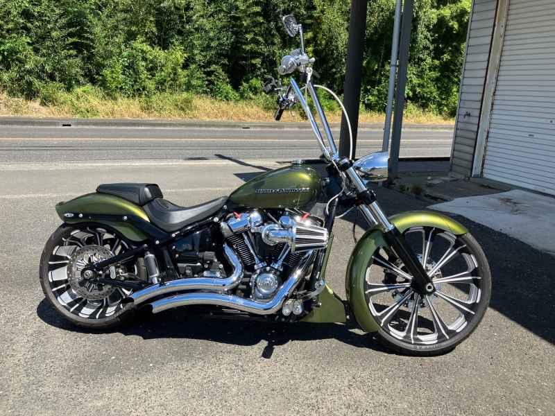 Harley-Davidson Breakout FXBRS1870 2022