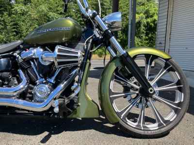 Harley-Davidson Breakout FXBRS1870 2022