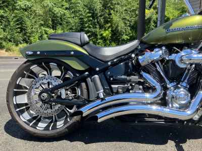 Harley-Davidson Breakout FXBRS1870 2022