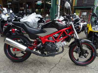 Honda VTR250 2011