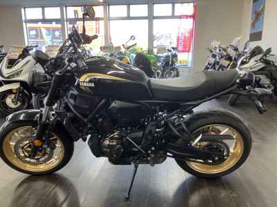 Yamaha XSR700 2022