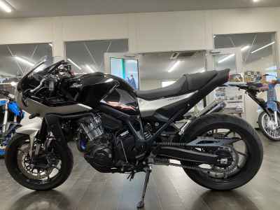 Honda Hawk 11 2022
