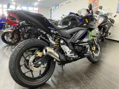 Yamaha YZF-R25 2020