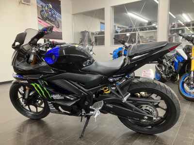 Yamaha YZF-R25 2020